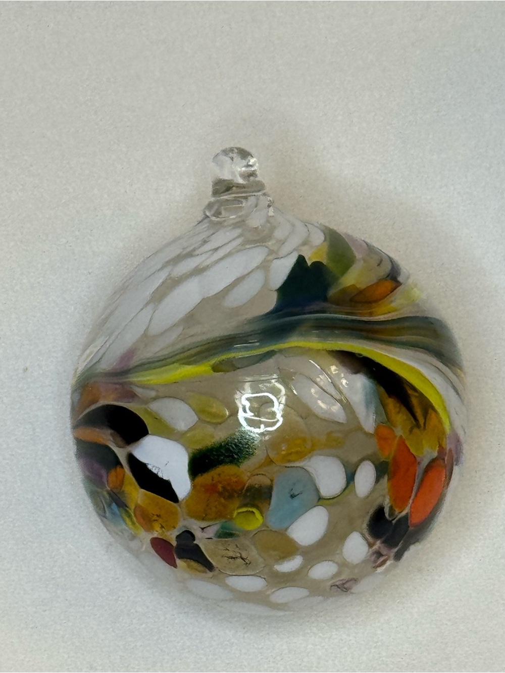 NWT Zorza Hand Blown Art Glass Ornament Poland White Rainbow Swirl Festive New